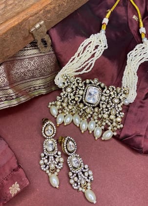 Rajnandini Moissanite Set