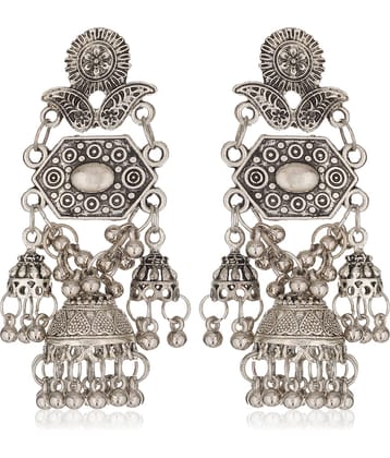 Darshini Designs - Silver Chandelier Earrings ( Pack of 1 )