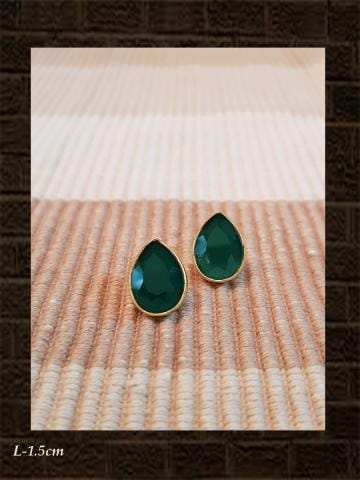 Onyx green flat cut sterling silver studs