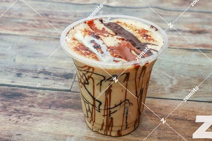 Caramel brownie shake