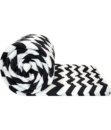 DIVINE CASA Microfiber Abstract Single Comforter ( 230 x 140 ) Pack of 1 - Black