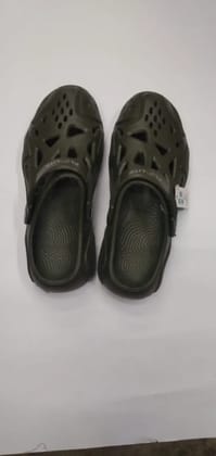 Comfortable Crocs Slippers in Black