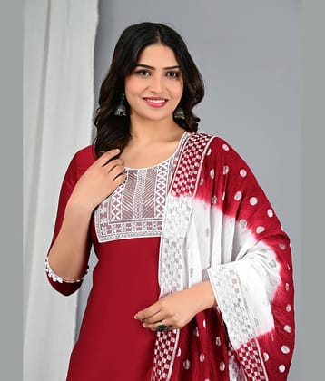 EXPORTHOUSE Women Silk Blend Embroidered Straight Kurti With Pants ( Maroon )
