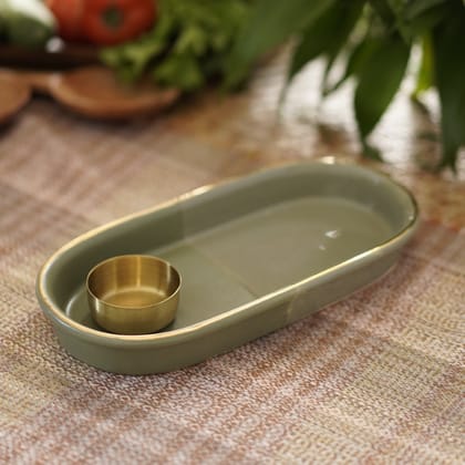 DOGRI SNACK PLATTER with CHUTNEY BOWL-GREEN & GOLD BARSS / DUAL TONE HAND CAST CERAMIC| GOLD PLATED EDGE | BRASS / 1 CERAMIC PLATTER1 BRASS BOWL