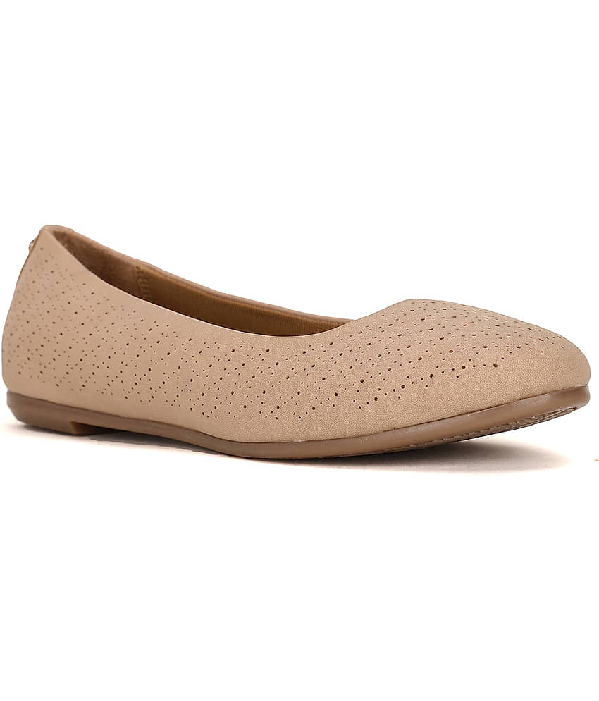 Bata Comfit Beige Women's Casual Ballerinas