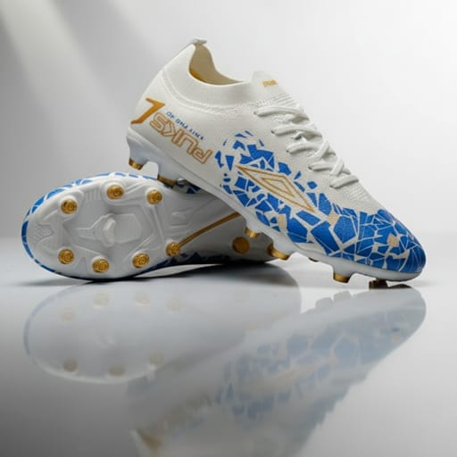 Puks Medora Pro Football Shoes