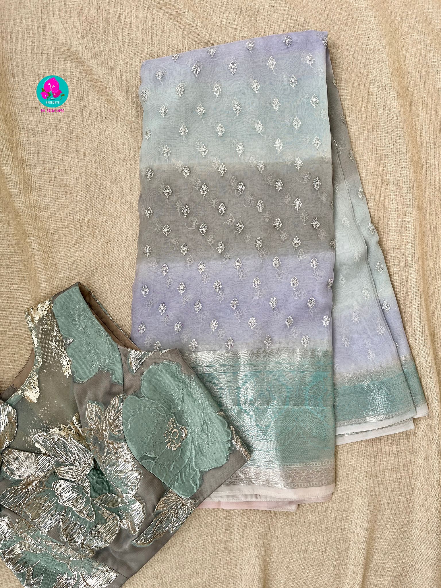 Vivid and brilliantly designed stylish Rangkarts Saree-M