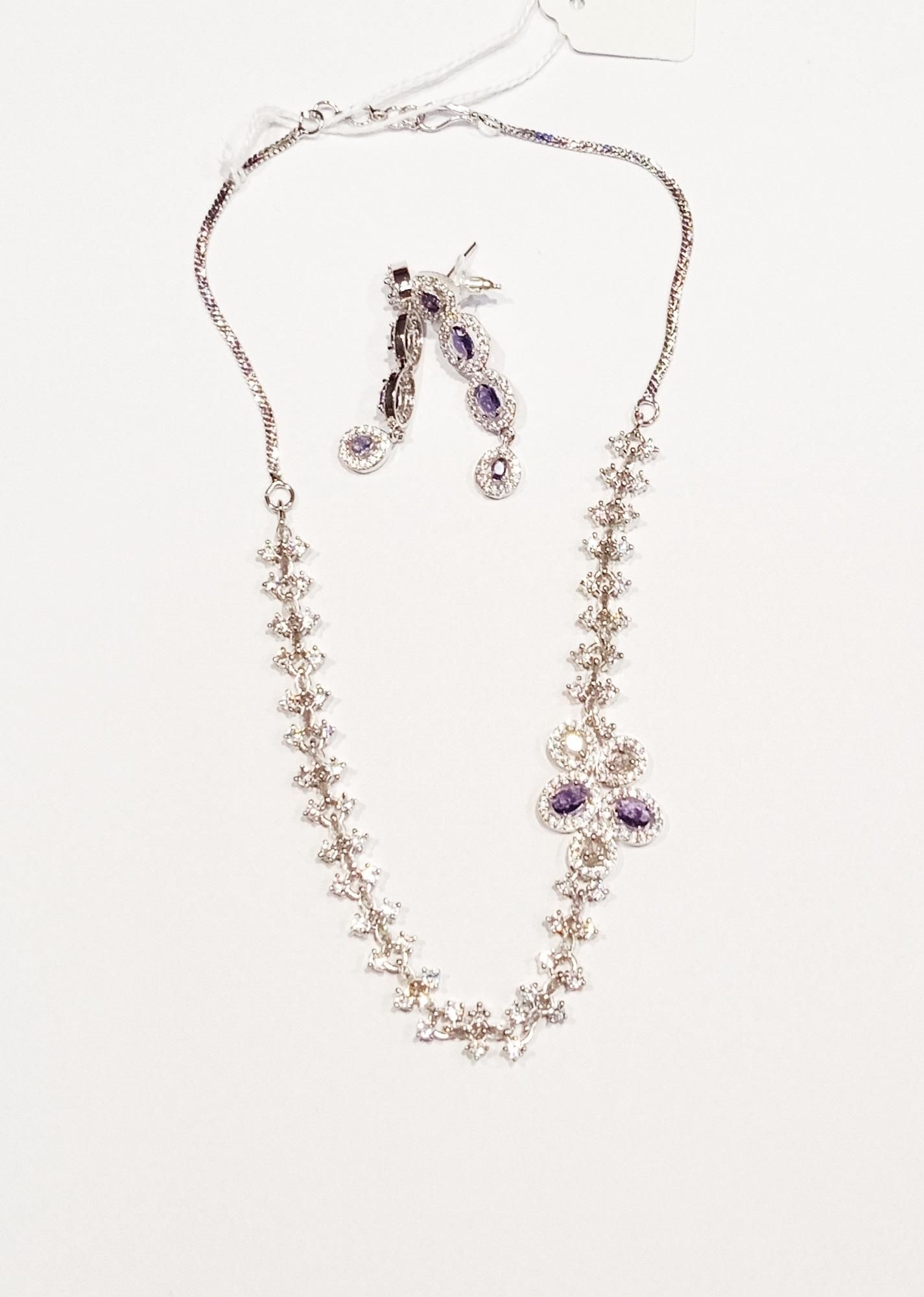 NECKLACE AD