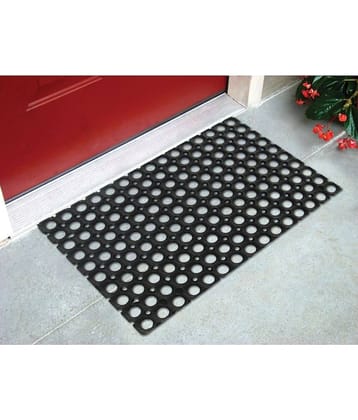 Status - Regular Rubber Door Mat ( 60 X 40 cm ) Single - Black