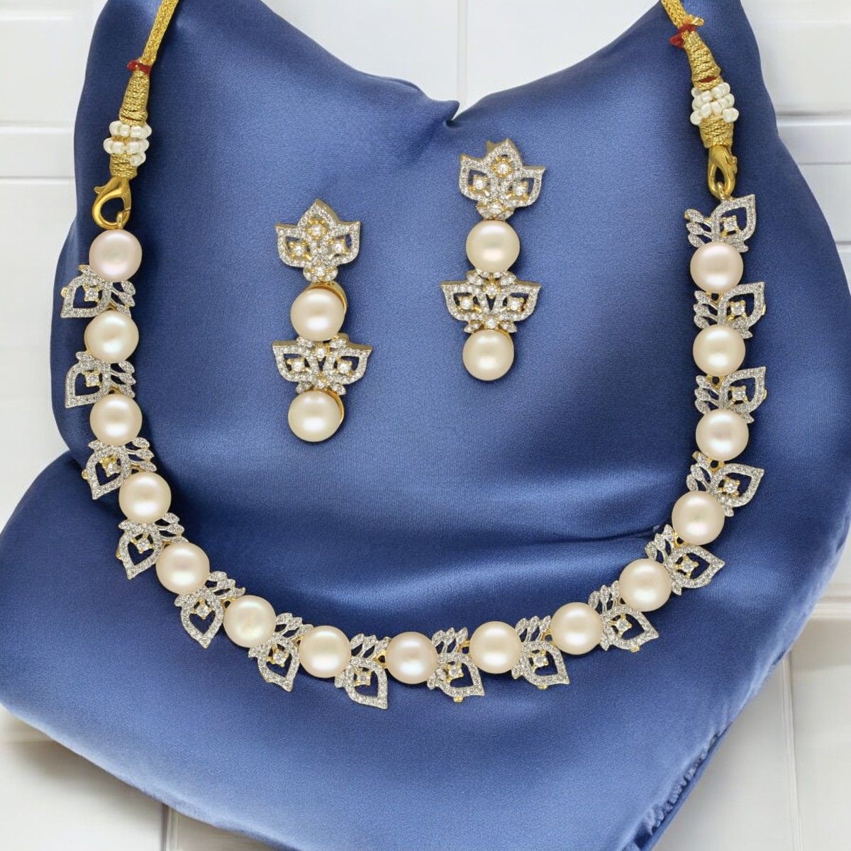 Sri Jagdamba Pearls  Grand Duchess Pearl Set For Women Girls