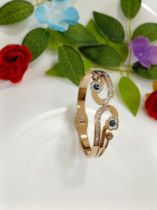 Stainless Steel Rosegold Plated Baguette Evil Eye on Flower