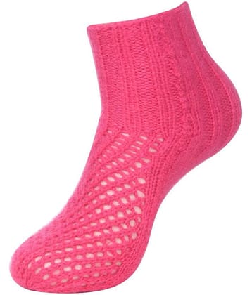 KC Store Women's Pink Handmade Woolen Net Design Socks For Winters