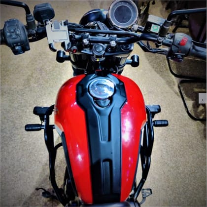TankTie for Yezdi Scrambler-Matte Black