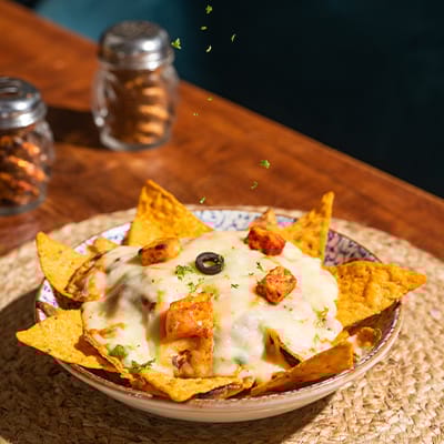 Baked Cheesy Nachos