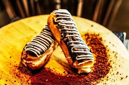 Chocolate Eclair