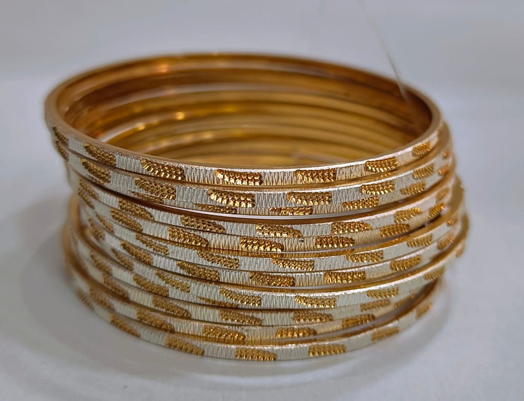 Gold plated Textured Bangle Set