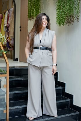 Paubal Chic Co ord with Belt-Grey / S-M