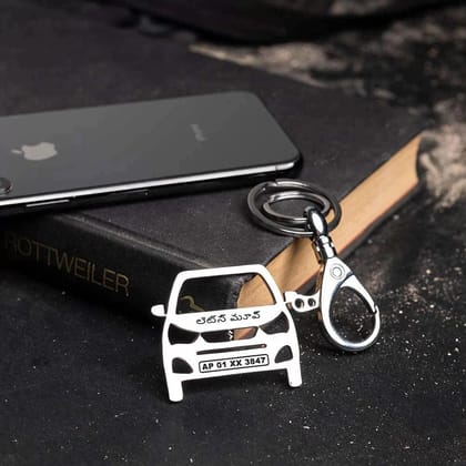 Maruti Suzuki Alto Keychain-Front View / Silver
