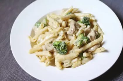 Veg Penne Alfredo Pasta