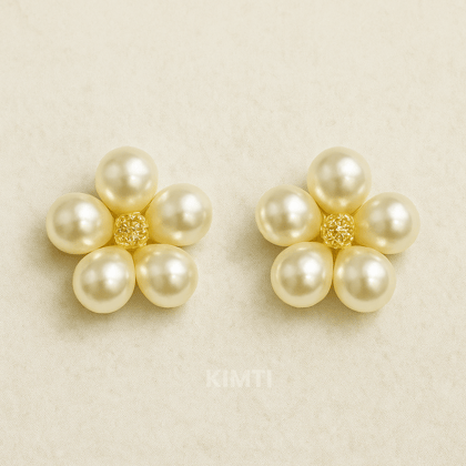 Golden Pearl Stud Earring