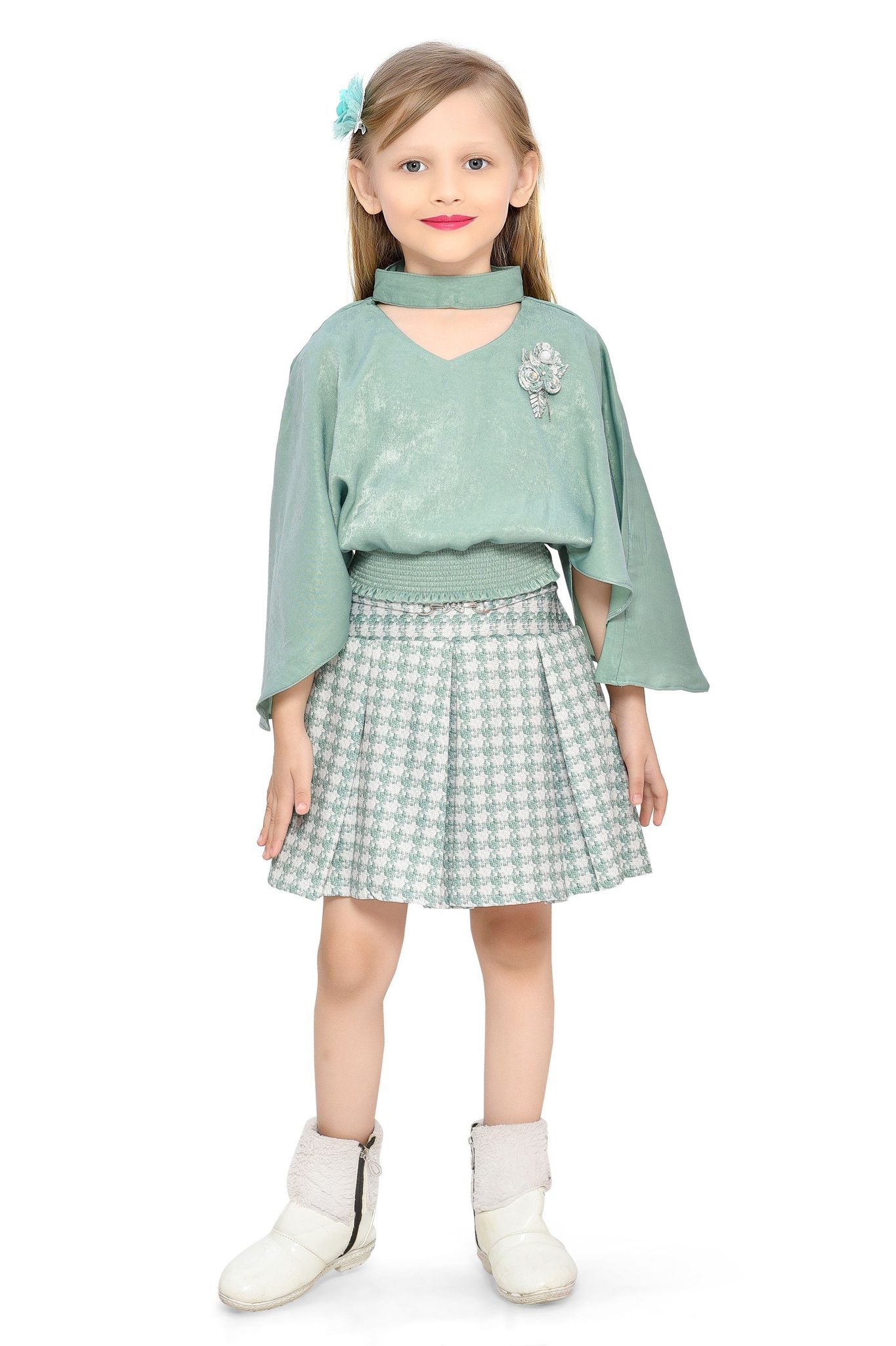 Be:kids Green Autumn Charm Girls' Ensemble: Velvet Poncho Top and Houndstooth Pleated Skirt
