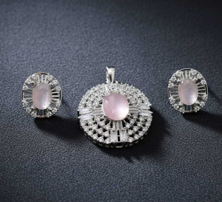 Pendant with earrings