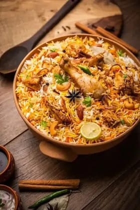 Chicken Biryani With Raita