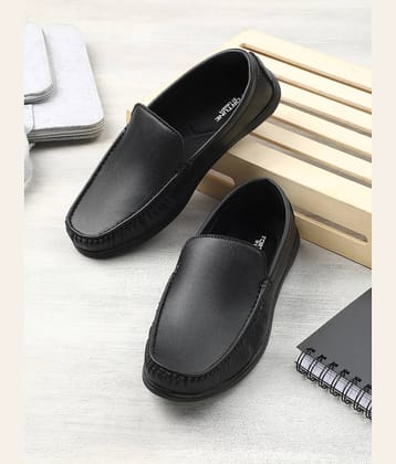 Liberty Black Men's Slip on