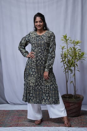 Rivaaj Ethnic Zara Straight Kurta (Size M) | Black Cotton Full Cuff Sleeves | Smart Casual Office Wear | Round Neck Rivaaj Ethnic Zara Straight Kurta (Size M) | Black Cotton Full Cuff Sleeves | Smart Casual Office Wear | Round Neck