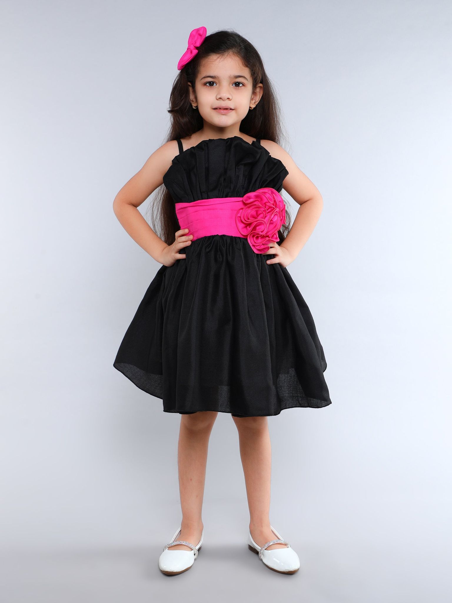 Colorblock Cotton Ruffled Silhouette Dress With Matching Clip -Black-1-2Y / Black