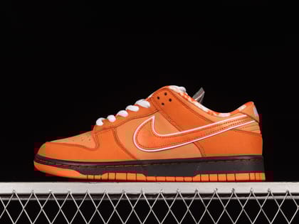 NikeMens SB Dunk Low - Orange Lobster-Euro 41