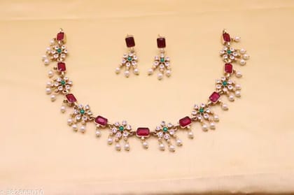 Feminine Beautiful Jewellery Sets