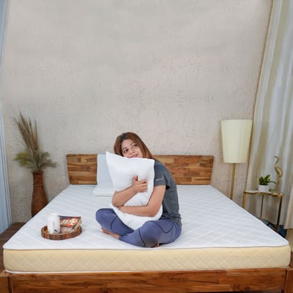 Usha Shriram Aero Cool Gel with posture Control Tech 6 inch Double Memory Foam Mattress  (L x W: 72 inch x 48 inch)