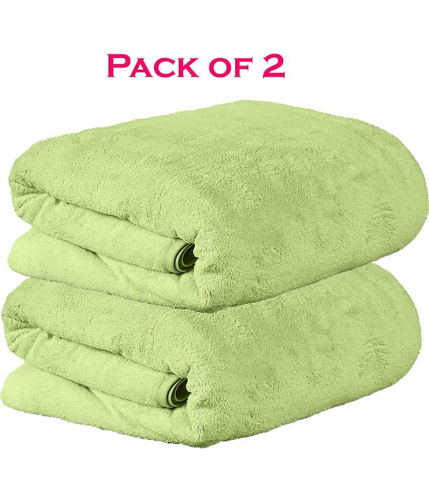 Midastra Pack of 2 Microfibre 500 -GSM Bath Towel ( Green )