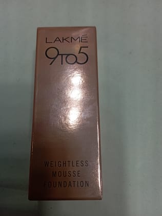 Lakme 9to5 Weightless Mousse Foundation 6g