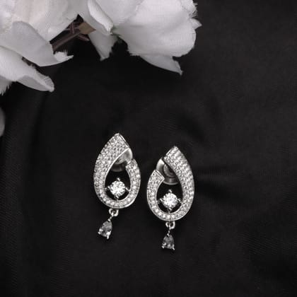 G.Silver Zircon Earrings.