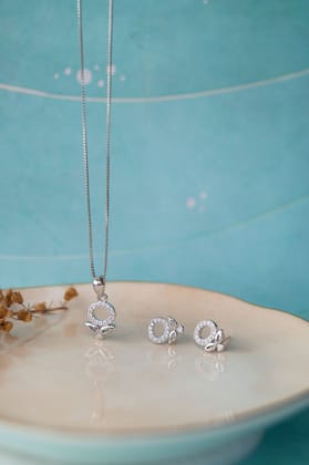 Halo Flower Sterling Silver Pendant Set-With Chain / Silver