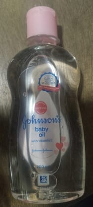 Johnson baby oil 