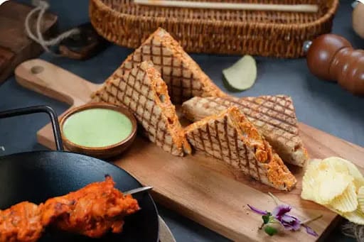 Chicken Ultimate Snacker Sandwich