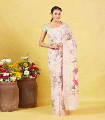 White Crepe Silk Saree Is Printed With Floral Motifs & Paithani Pallu-White