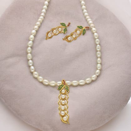 Sri Jagdamba Pearls Heavenly Pearl Necklace Set Sri Jagdamba Pearls Heavenly Pearl Necklace Set