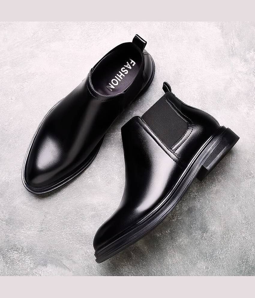 Akiko Black Men's Chelsea Boots