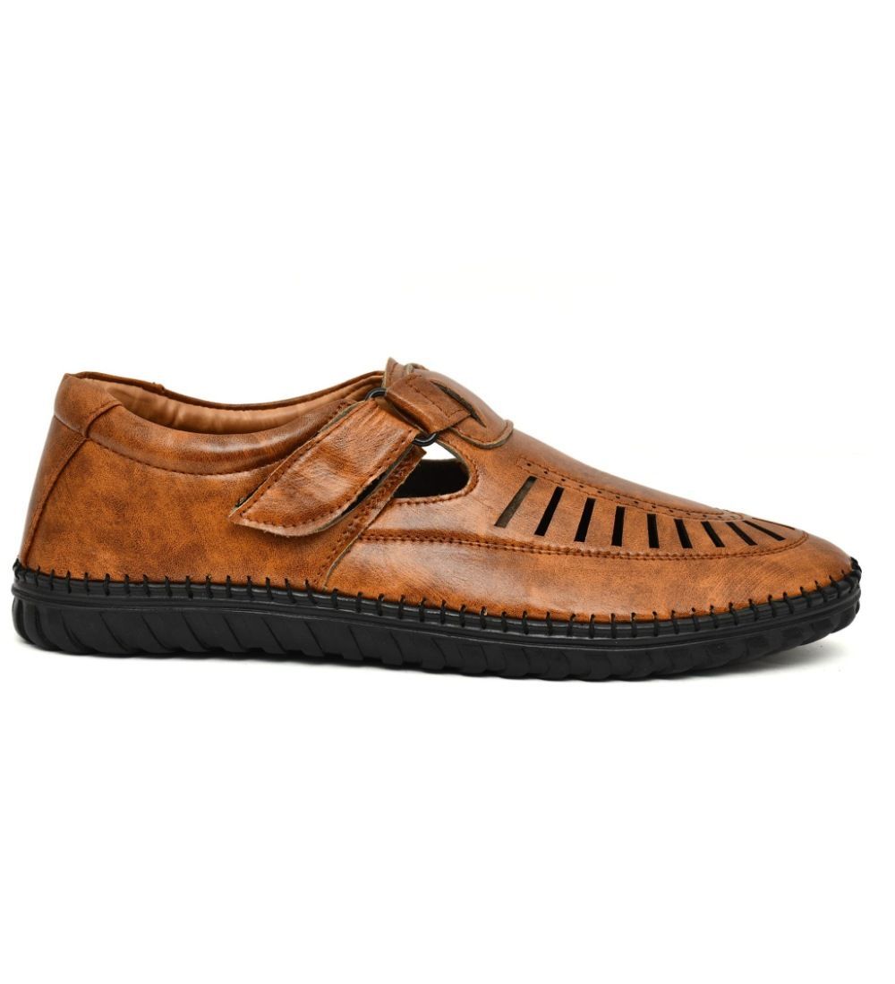 Mens Faux Leather Sandal Size 6 (Tan)