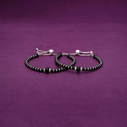 Grunge in Silvery Children Black Nazaria Bracelet-None / Silver