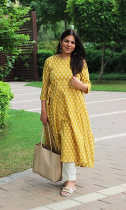 Cotton Yellow Booti Print Kali Kurta-XS