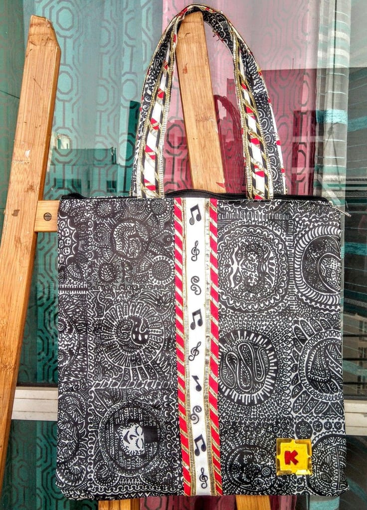 Music is Me ' Tote Bag - Handbags | Buy online on ZillyBuy