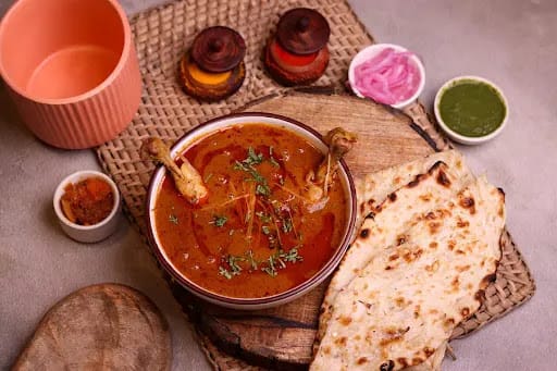 Chicken Curry With Butter Tandoori Roti / Butter Naan