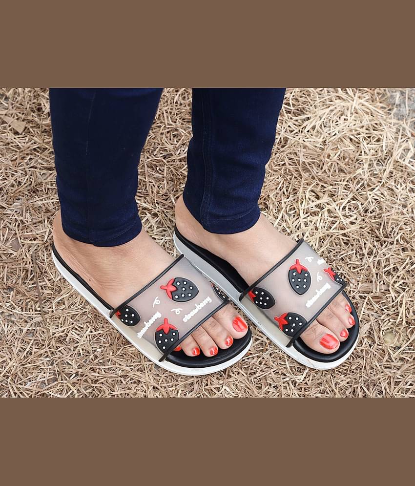 Aadi Black Women's Daily Slipper