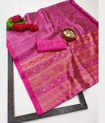 Kanooda Prints Art Silk Printed Saree With Unstitched Blouse Piece ( Pink )
