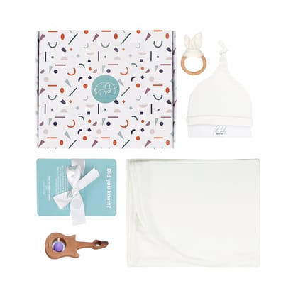 GUITAR RATTLE AND CREAM SWADDLE BLANKET BUNDLE BOX-NEWBORN (65cm X 90CM)